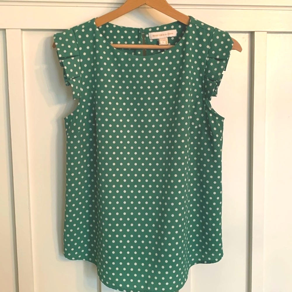 Summer Green and white polka dot ruffle shoulder sleeveless top size S